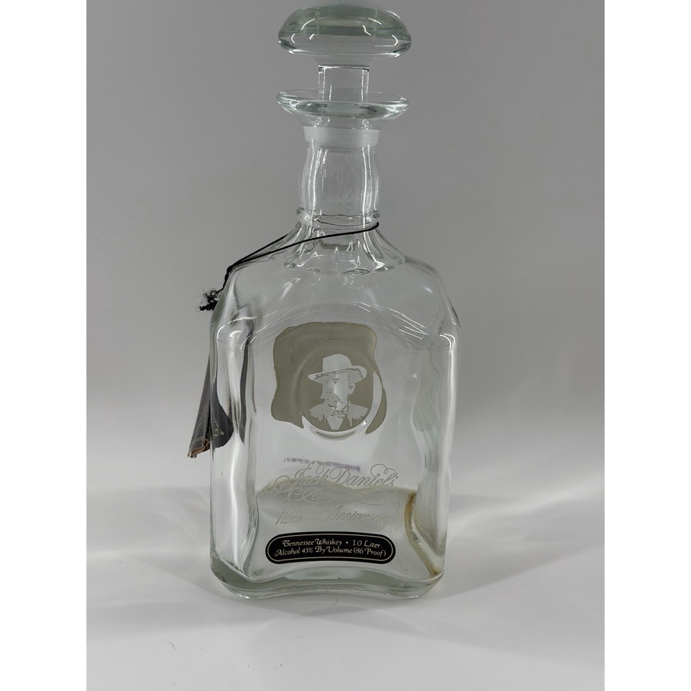 Vintage Jack Daniel's Etched Cameo Tennessee Whiskey Glass Decanter 1 L Original